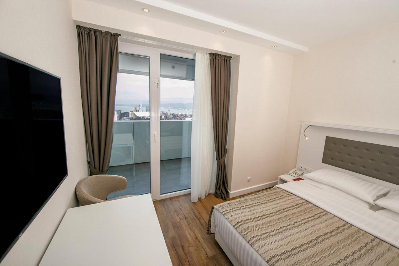 Apartments In Alliance Batumi Eksteriør bilde