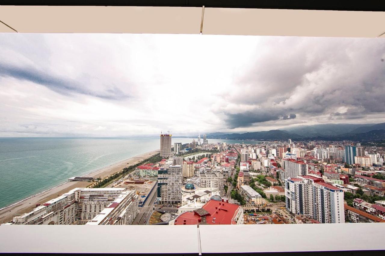 Apartments In Alliance Batumi Eksteriør bilde